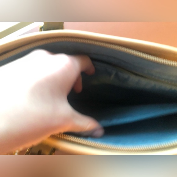 Dooney and Bourke Bumblebee bag! - Picture 15 of 16